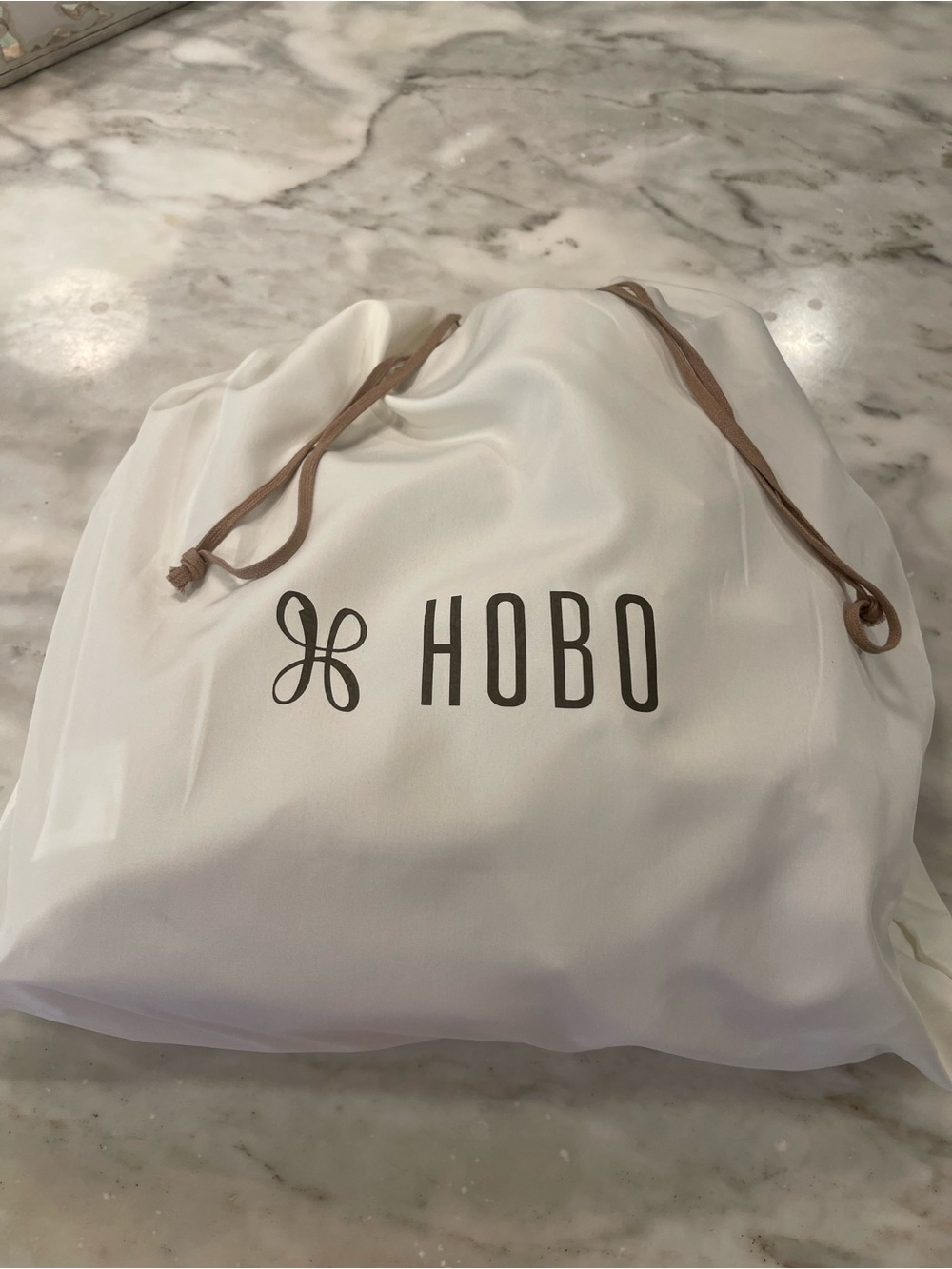 NWT HOBO Romy Medium Leather Tote Bag in Truffle VI-36001 ($268 MSRP)